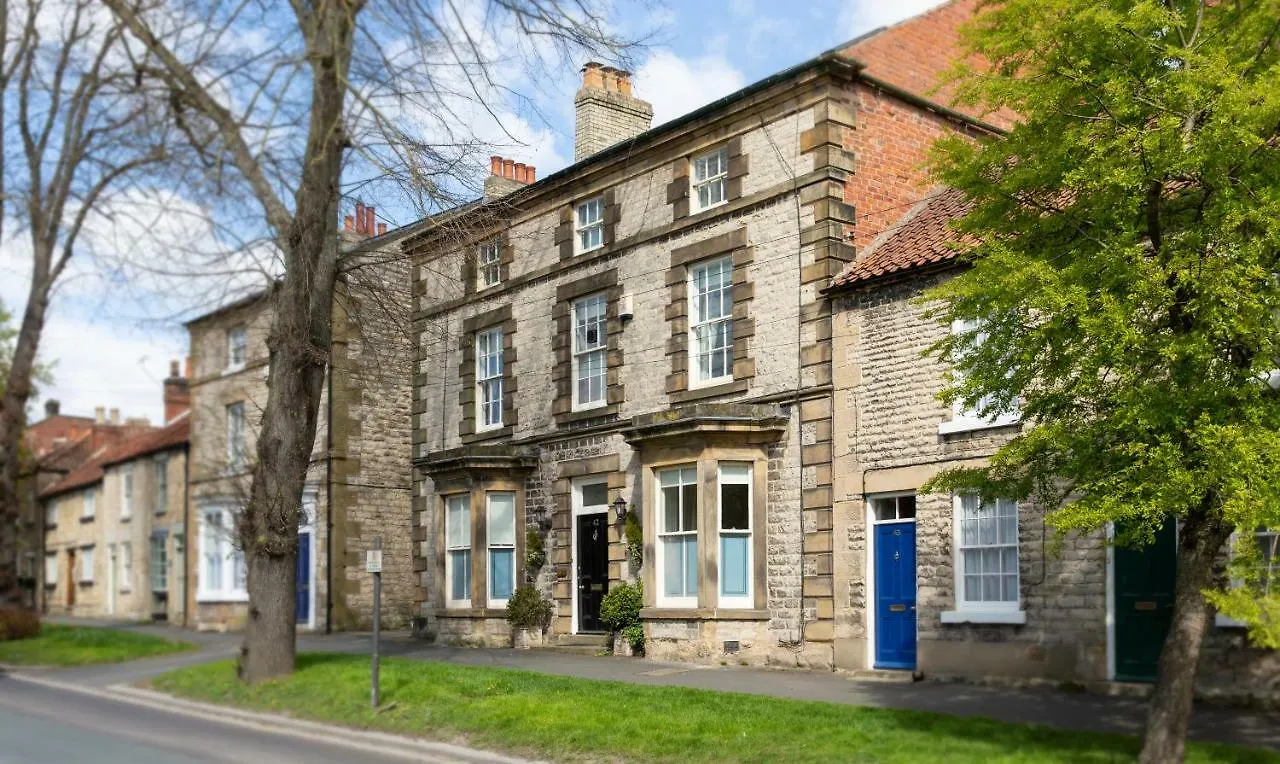 Cawthorne House contacts